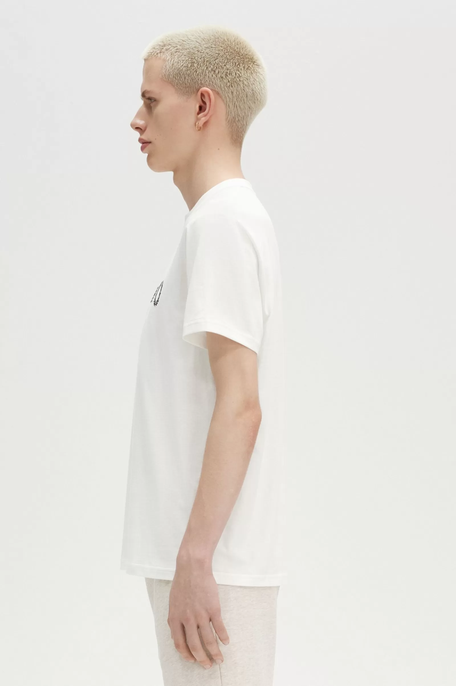 Outlet Split Graphic T-Shirt T-Shirts