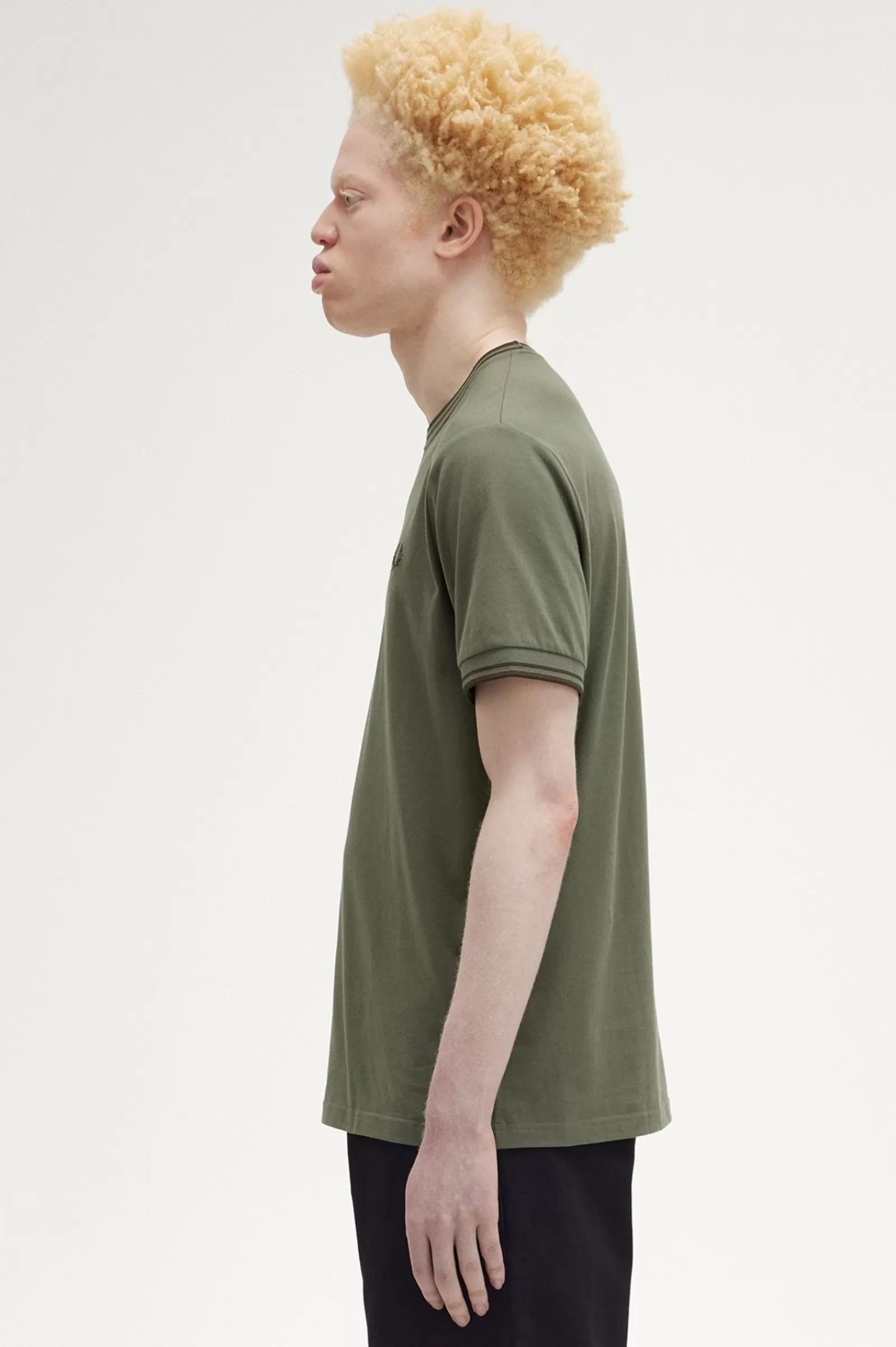 Online Twin Tipped T-Shirt T-Shirts